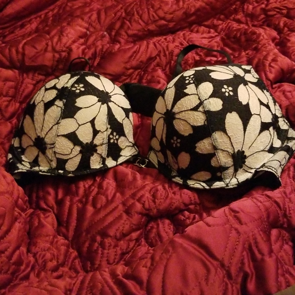 Victoria secret bra